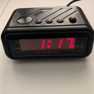 Vintage Radio Shack alarm clock
